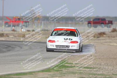 media/Oct-25-2025-CalClub SCCA (Sat) [[34c778dfbe]]/Group 2/Qualifying/